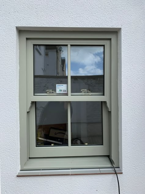 Accoya sash window manufactured by Medina Joinery. Window painted in Farrow & Ball French Grey Farmhouse Sash Windows, Cottage Sash Windows, Green Sash Windows, Sash Windows Exterior, Painted Sash Windows, Windows Colour Paint, Sage Window Frames, Farrow And Ball Windows Exterior, French Grey Windows Exterior