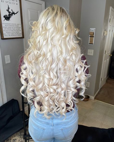 Wavy Perm, Long Hair Designs, Hair Doctor, Hair Color Orange, Perfect Blonde, Blonde Lace Front Wigs, Kawaii Hairstyles, Platinum Hair, Platinum Blonde Hair