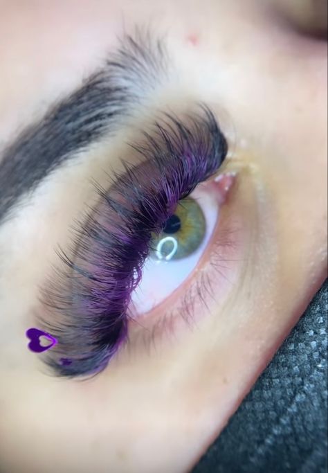 Pink And Purple Eyelash Extensions, Bold Lash Extensions, Purple Lashes Extensions, Halloween Eyelash Extensions, Lash Extensions With Purple, Colored Lash Extensions Ideas, Eyelash Extensions Styles With Color, Purple Eyelash Extensions, Purple Lash Extensions