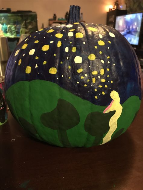 Disney Pumpkin Painting Princess, Tangled Painted Pumpkins, Woody And Buzz Pumpkin Painting, Pumpkin Painting Designs Disney, Pumpkin Painting Ideas Colorful, Artistic Pumpkin Painting, Cute Pumpkin Painting Idea, Acotar Pumpkin Painting, Rapunzel Pumpkin Painting