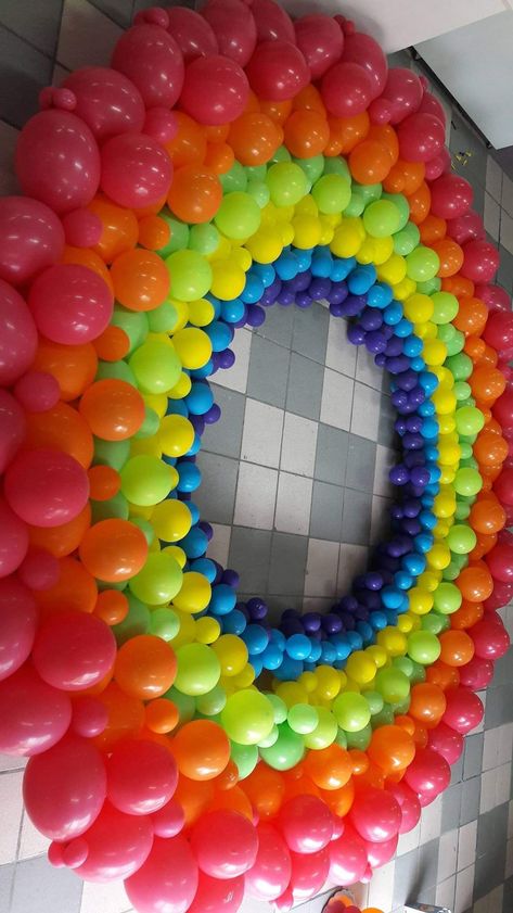 Jaan Birthday, Balloon Tunnel, Baloon Art, Link Balloons, Balloon Walls, Balloons Wall, Photo Balloons, Diy Balloon Decorations, Rainbow Balloons