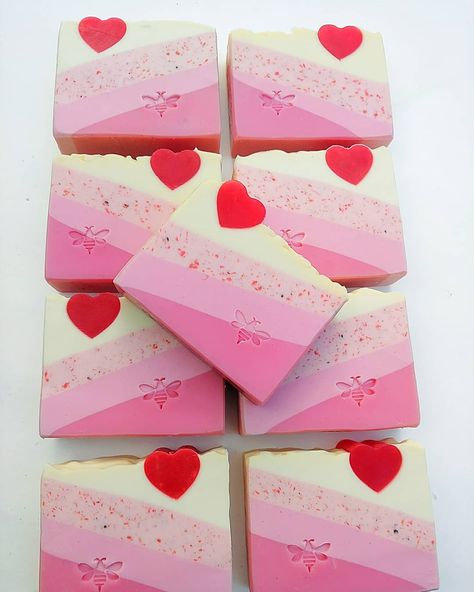 CAROLINA / Handmade Soaps’s Instagram post: “Raspberry Soaps ❤ Same design I have always use for it but with a heart for Valentine's Day 😘 . . . . . . . . . . . #psimadethis #soap…” Valentines Soap Ideas, Valentine Melt And Pour Soap Ideas, Valentine’s Day Soap Ideas, Soap Valentine, Soap Techniques, Valentine Inspiration, Strawberry Soap, Valentine’s Day Soap, Soap Design Ideas