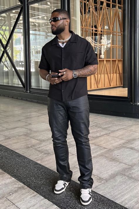 Men Bday Outfit, Black Men’s Date Outfit, Party Fit Men, Winter Party Outfit Men, Men’s Outfits For Dinner, Formal Classy Outfits Men, Male Business Casual Outfits, Tech Outfit Men, Gangster Outfit Men