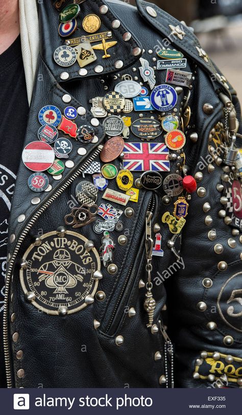 Download this stock image: Rockers leather jacket covered in studs, patches and badges. Ton up Day, Jacks Hill Cafe, Towcester, Northamptonshire, England - EXF335 from Alamy's library of millions of high resolution stock photos, illustrations and vectors. Alexander Aesthetic, Math Wizard, Leather Jacket Rock, Ropa Punk Rock, Punk Leather Jacket, Leather Jacket Patches, Cultura Punk, Punk Jacket, Rock Fest