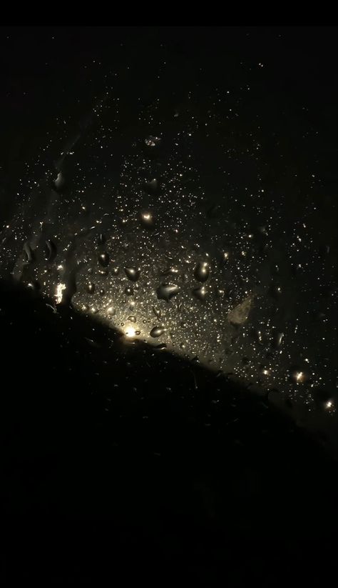 Rain And Moon Rainy Night, Rain Story Instagram Night, Night Rain Aesthetic, Dark Rainy Night, Rain At Night, Moon View, Sky Rain, Rain Night, Asthetic Pics