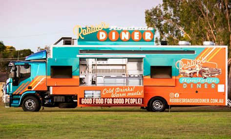 Robbie’s Roadside Diner | Custom Truck and Trailer - Van Demons Vans Diner Food Truck, American Food Truck, Candy Truck, Foodtrucks Ideas, Burger Van, Food Truck Food, Mr Whippy, Pasta Brands, Pizza Truck