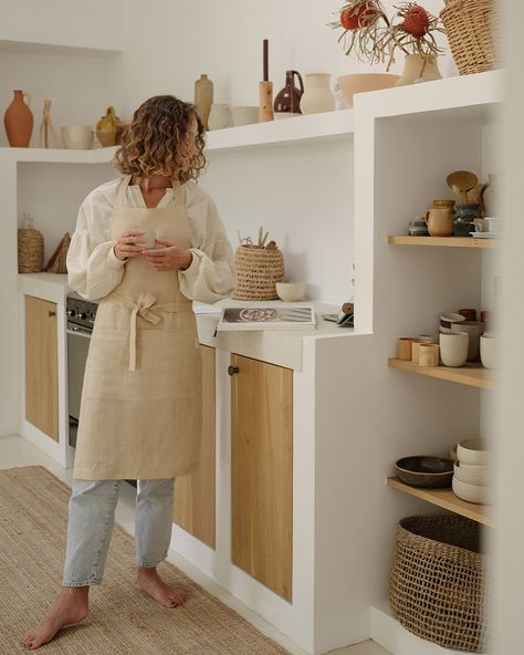 Unleash your culinary creativity and cook in style with our exquisitely handcrafted linen aprons! 🍳 #linenapron #linenlove #kitchenaccesories #cookinstyle #kitchendecor #kitchenideas #apron #kıtchenapron #giftsforfoodies #giftideas #giftforcook #giftforbaker Apron Aesthetic, Aesthetic Apron, Notes On Instagram, Linen Pinafore Apron, Japanese Apron, Linen Pinafore, Pinafore Apron, European Linens, Gifts For Cooks