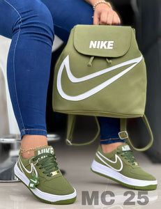 Nike Bag, Casual Shoes Women Sneakers, Nike Shoes Women Fashion, Tenis Nike Air, Boty Nike, Nike Backpack, Nike Sneakers Women, Shoes Outfit Fashion, Nike Air Shoes