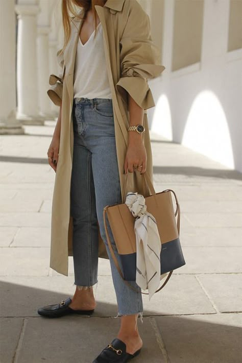 Minimalista Sikk, Trenchcoat Outfit, Parisienne Style, Style Parisienne, Trench Coat Outfit, Coat Outfit, Pullover Outfit, Looks Street Style, Coat Outfits