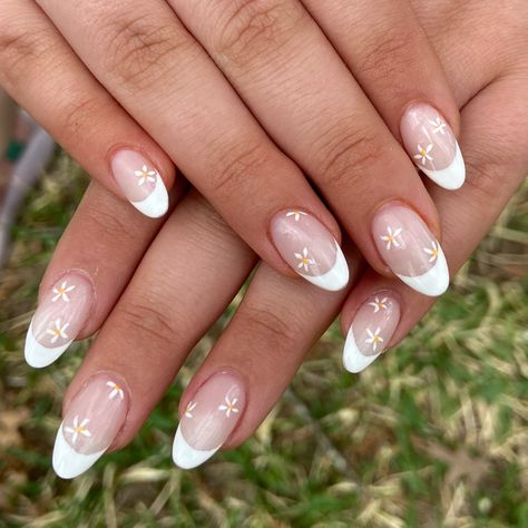 Ongles Gel French, French Tip Gel Nails, Hoco Nails, French Tip Nail Designs, Summery Nails, Basic Nails, Casual Nails, Cute Gel Nails, Nails 2021