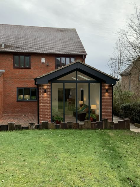 Sun Room Extension Ideas, Small Extension Ideas Rear, Small Rear Extension Ideas, Small Extension Ideas, Small Orangery Extension, Small Orangery, Orangery Extension Kitchen, Tattoos Architecture, Small House Extensions