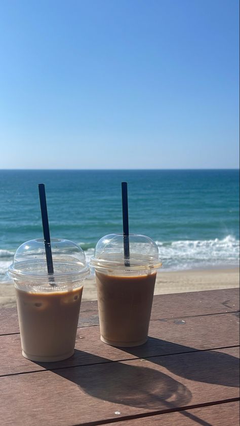 Coffee On The Beach Aesthetic, Beach Coffee Aesthetic, Beach Drinks Aesthetic, Coffee Beach Aesthetic, Starbucks Moodboard, Summer Coffee Aesthetic, Beach Cafe Aesthetic, Coffee By The Beach, Caffe Aesthetic