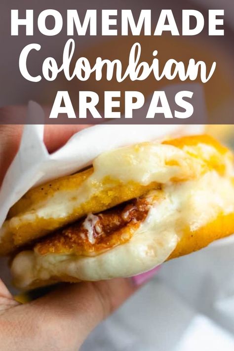 Filafil Recipe, Colombian Snacks, Colombian Arepas, Columbian Recipes, Colombian Dishes, Arepas Recipe, South American Recipes, Colombian Food, American Recipes