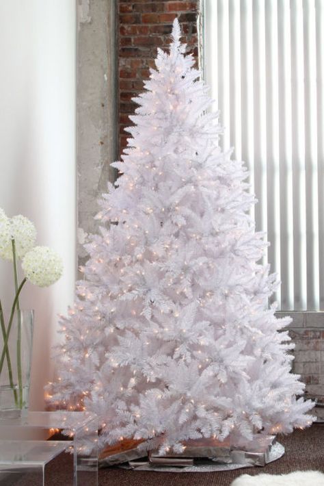 Full Christmas Tree, White Artificial Christmas Tree, Best Artificial Christmas Trees, White Christmas Tree Decorations, 6ft Christmas Tree, White Christmas Lights, Led Christmas Tree Lights, Warm White Led Lights, Pre Lit Christmas Tree