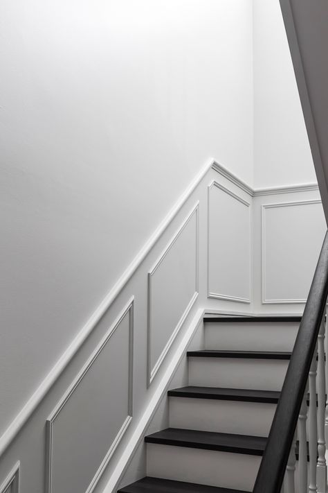 Stair Moulding, Stairway Wainscoting, Staircase Molding, Complete Bathroom Remodel, Wall Molding Design, Stair Paneling, Wainscoting Stairs, Pink Bedroom Walls, Staircase Interior Design