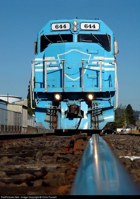 Newberg Oregon, Train Crash, Scenic Railroads, Railroad Pictures, Blue Train, Train Truck, Luxury Train, Train Wreck, Railroad Photography