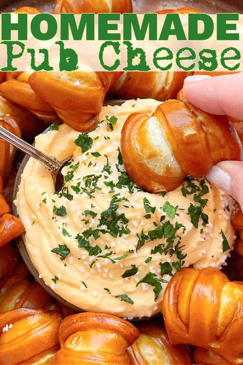 Pub Cheese Recipe, Beer Cheese Recipe, Pub Cheese, Beer Cheese Dip, Popular Appetizers, Cheese Dip Recipes, Mom Recipes, Beer Making, Dip Recipes Easy