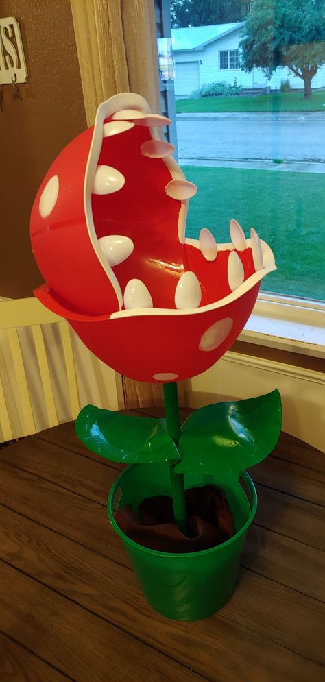 Mario And Luigi Diy Decorations, Mario Birthday Party Ideas Diy, Mario Kart Float Ideas, Mario Brother Decorations, Make Your Own Mario Kart, Mario Toad Decorations, Super Mario Bros Office Decor, Mario Party Ideas Diy, Super Mario Brothers Bedroom Ideas