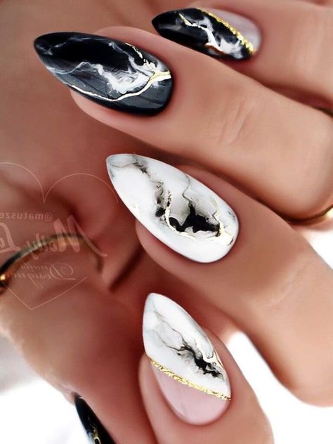 Classy Black Nails, Black Marble Nails, Black And White Nail, Black And White Nail Designs, Black And White Nails, Black And White Nail Art, Almond Nail Art, Marble Nail Designs, White Nail Art