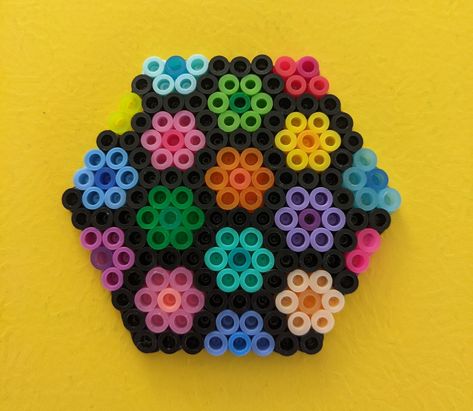 Octagon Perler Bead Patterns, Perler Bead Big Patterns, Melty Bead Coasters, Circle Melty Beads Patterns, Neon Perler Bead Patterns, Circle Perler Beads, Square Perler Bead Patterns, Perler Beads Hexagon, Perler Bead Coasters Patterns Circle