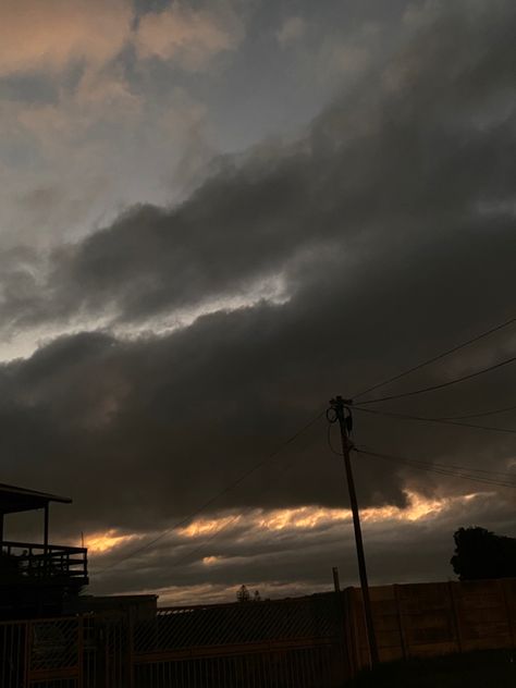 Aesthetic sky clouds mornings grey skies goodnight Grey Morning Aesthetic, Grey Clouds Aesthetic, Grey Sky Aesthetic, Aesthetic Sky Clouds, Cloud Aesthetic, Aesthetic Clouds, Green Screen Footage, Aesthetic Sky, Grey Clouds