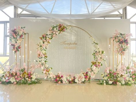 Wonderfull Wedding Stage Decor🌸 . Give Best Quality Decor In Best Price Charges . Available In All Major Cities 🎉 . 📞9762433813 Call /WhatsApp . #decoration #wedding #weddingdecor #eventplanner #punecity #instagram Engagement Stage Decoration, Simple Stage Decorations, Wedding Stage Decor, Wedding Background Decoration, Wedding Reception Backdrop, Wedding Entrance Decor, Dream Wedding Decorations, Wedding Stage Design, Diy Wedding Backdrop