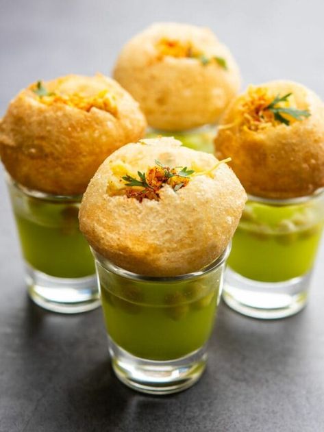 Easy Pani Puri Recipe To Try At Home Pain Puri Recipe, Bel Puri Recipe, Pani Puri Shots, Pani Puri Recipe, Puri Recipe, Plating Ideas, Puri Recipes, Bite Size Food, Pani Puri