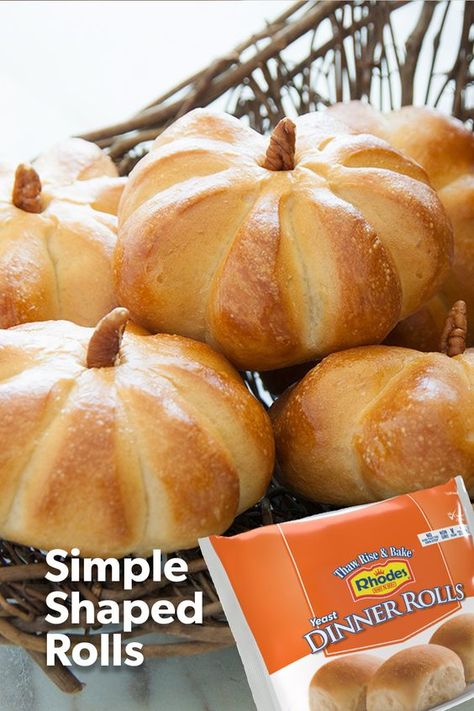 Dinner Rolls Shaped Like Pumpkins, Rolls That Look Like Pumpkins, Rhodes Pumpkin Shaped Rolls, Thanks Giving Ideas Food, Pumpkin Shaped Rolls Easy, Bread Shaped Like Pumpkins, Thanksgiving Bread Basket, Tha Ksgiving Food, Pumpkin Shaped Dinner Rolls