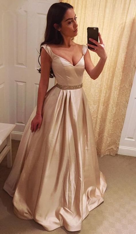 Vestidos Color Perla, Color Perla, Chic Prom Dresses, Champagne Evening Dress, Champagne Prom Dress, Mode Rose, Cheap Prom Dresses Long, Evening Dress Long, Robes D'occasion