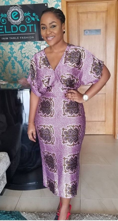 Ladylike Dress, Dresses For Pregnant Women, Chic Dress Classy, African Print Clothing, Short African Dresses, African Dresses Modern, African Inspired Clothing, Womens Trendy Dresses, African Fashion Traditional