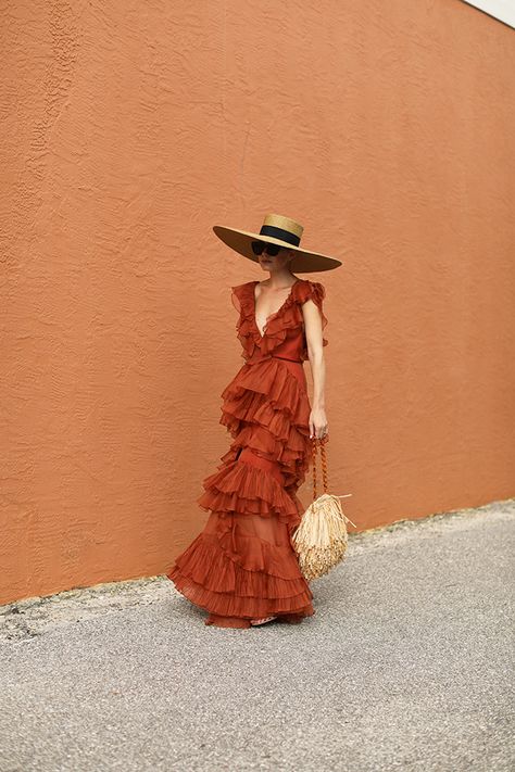 Blair Eadie wearing a Johanna Ortiz dress, Eric Javits hat, and carrying a Carolina Santo Domingo straw bag // Click through for more dress outfits and resort looks Johanna Ortiz Dresses, Gala Gonzalez, Blair Eadie, Resort Look, Emmanuelle Alt, Atlantic Pacific, Fashion Sites, Stil Inspiration, Johanna Ortiz