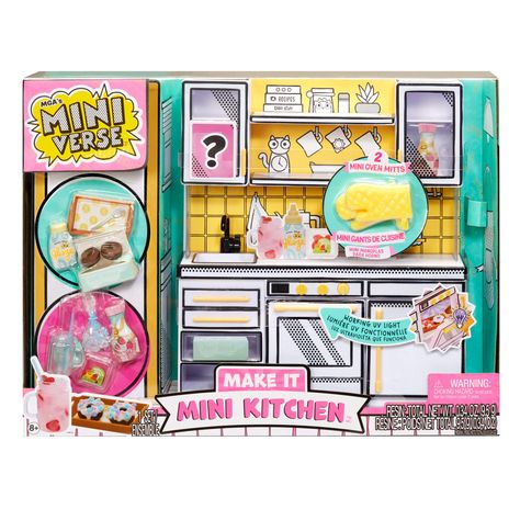 When it comes to the trending food culture space, MGA is whipping up something new. Meet MGA’s Miniverse Make It Mini Kitchen playset where you can create & store all your creations. Miniverse is the only mini collectible that you can PREP, SET & DISPLAY.  Each Mini Kitchen playset comes with realistic mini Kitchen Playsets, Mini Appliances, Mini Verse, Kitchen Playset, Toy Kitchen Set, Mini Oven, Creative Kitchen, Mini Kitchen, Toy Kitchen