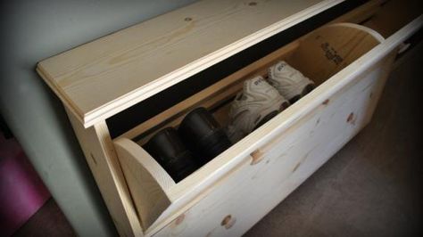 Diy Shoe Cabinet, Shoe Dresser, Dresser Plans, Vstupná Hala, Shoe Storage Unit, Ikea Shoe, Storage Dresser, Green Dresser, Diy Projects Plans