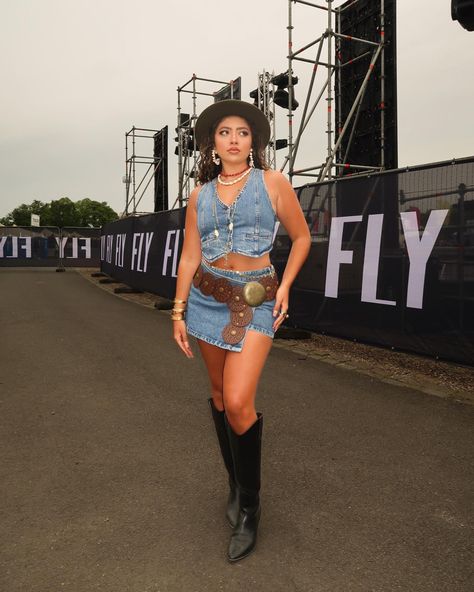 Cowboy boots, double denim, vintage belt, waistcoat, festival outfit, rave, coachella inspo Double Denim Outfit Festival, Coachella Cowboy Outfit, Denim Vest Festival Outfit, Cowboy Denim Outfit, Cowgirl Outfits Y2k, Jean Skirt Festival Outfit, Denim Vest Cowgirl Outfit, Coachella Western Outfit, Denim Rave Outfit