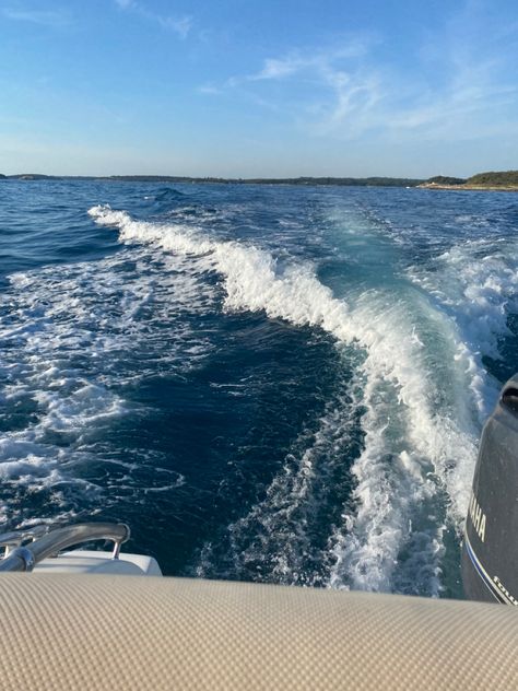 Speed Boat Aesthetic, Boat Aesthetic, Sufjan Stevens, Boat Life, Speed Boat, Coastal Lifestyle, Successful Life, Coastal Life, Insta Pics