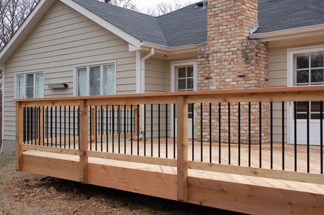 Chesterfield - Cedar Decking and Railing with Aluminum Balusters | by californiacustomdecks Lake House Deck Railing, Aluminum Railings Outdoor, Front Porch Metal Railing Ideas, Lake Deck, Reling Design, Porch Handrails, Wood Deck Railing, Aluminum Balusters, Deck Railing Design