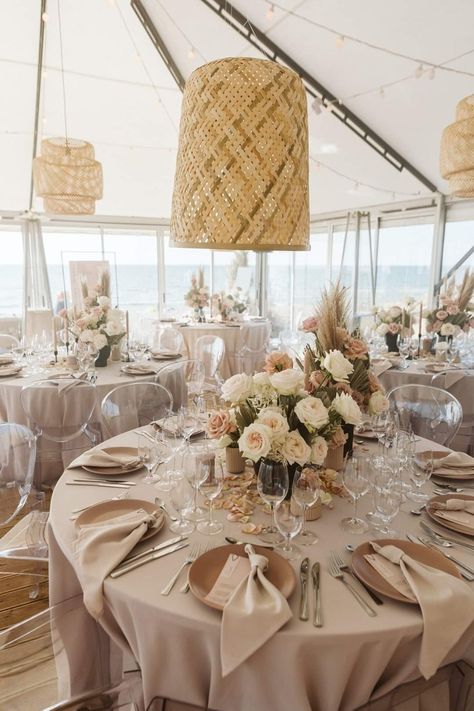 Beige Wedding Theme, Champagne Wedding Themes, Round Wedding Tables, Rose Gold Wedding Decor, Taupe Wedding, Wedding Table Designs, Gold Wedding Theme, Beige Wedding, Wedding Design Decoration