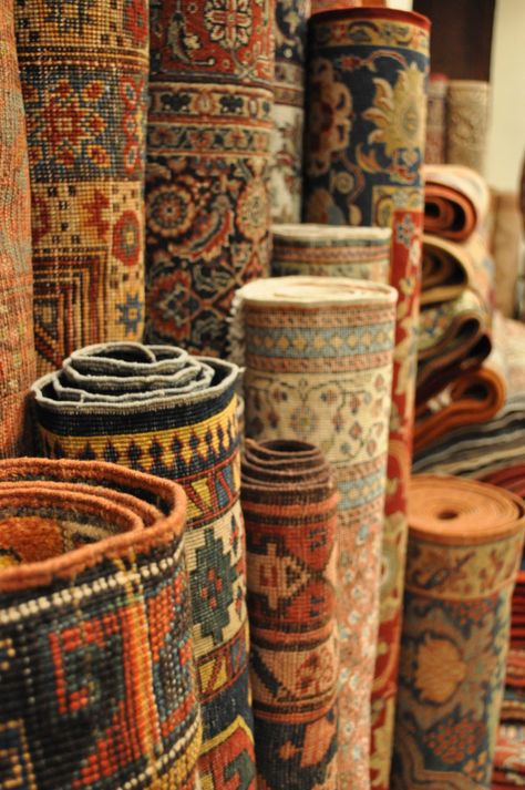 . Carpets And Rugs, Magic Carpet, Arabian Nights, Carpet Runner, Persian Carpet, Rugs And Carpet, Armenia, Decoration Table, Aladdin