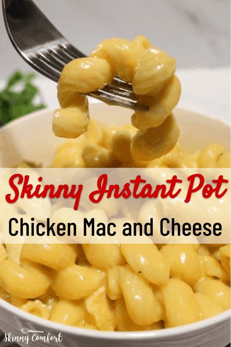 This instant pot skinny chicken mac and cheese is a yummy one-pot meal that won't blow your calorie budget! A cheesy, creamy, and delicious dinner under 500 calories! Healthy Instant Pot Mac And Cheese, Instant Pot Low Calorie Recipes, Low Calorie Instant Pot Recipes, Low Calorie Mac And Cheese, Dinner Under 500 Calories, Chicken Mac And Cheese Recipe, Clean Eating Sweets, Cabin Food, Dinners Under 500 Calories