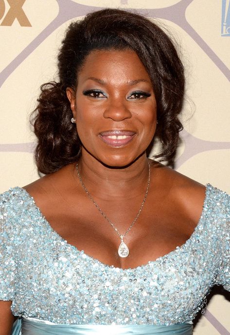 Lorraine Toussaint, Chicago Justice, Black Actresses, Women Art, Law And Order, Black Women Art, Black Beauty, Lorraine, Comedians