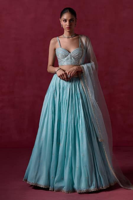 Buy Blue Organza Embroidered Zari Plunge Sweetheart Scallop Hem Lehenga Set For Women by LASHKARAA Online at Aza Fashions. Light Dusty Blue, Dupatta Embroidery, Light Blue Bridesmaid, Bridesmaid Outfits, Engagement Lehenga, Kurta Lehenga, Lehenga Pattern, Bridesmaid Lehenga, Half Saree Lehenga