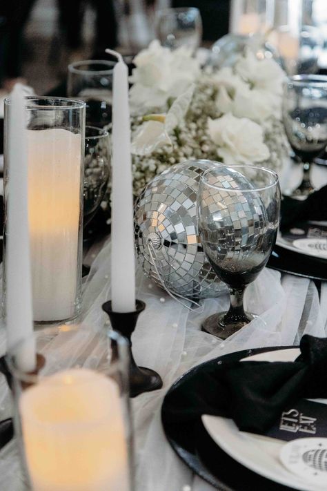 Disco Wedding Black And White, Wedding With Disco Ball Decor, Wedding Centerpieces With Disco Balls, Glam Modern Wedding, Disco Aesthetic Wedding, Disco Theme Table Setting, Black Disco Wedding, Disco Ball Reception Decor, Discoball Wedding Tables