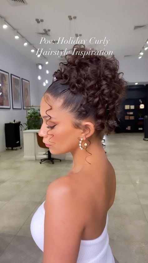 Curly Bridal Hair, Curly Hair Up, Curly Prom Hair, Hairstyles 2024, Quick Natural Hair Styles, Curly Wedding Hair, Ball Hairstyles, Cute Curly Hairstyles, Vlasové Trendy