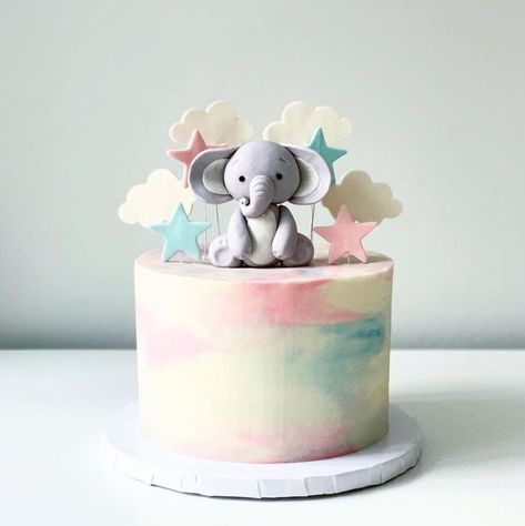 Reveal Cake Ideas, Gender Reveal Cake Ideas, Torturi Baby Shower, Baby Shower Gender Reveal Cake, What Will Baby Bee, Baby Reveal Cakes, Baby Shower Cake Designs, Simple Gender Reveal, Gender Reveal Baby Shower Themes