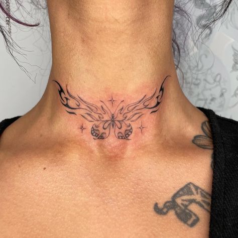 Neck To Shoulder Tattoo Women, Chest Neck Tattoo, Neck Tattoo Women, Classy Tattoos For Women, Small Neck Tattoos, Stomach Tattoos Women, Throat Tattoo, Neck Tattoos Women, Spine Tattoos For Women