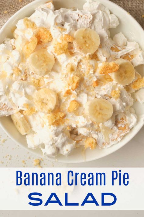 Your family will enjoy eating a trendy dessert salad, when you follow my easy retro banana cream pie salad recipe. Dessert Banana, Sunday Dessert, Fruit Salad With Pudding, Fluff Salad Recipes, Banana Cream Pudding, Peanut Salad, Retro Desserts, Banana Pie, Banana Cheesecake