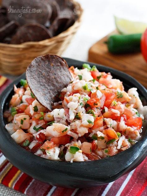 Skinny Shrimp Salsa Shrimp Salsa Recipe, Shrimp Salsa, Dukan Recipes, Haitian Food, Yummy Seafood, Think Food, Snacks Für Party, Salsa Recipe, Food Inspo