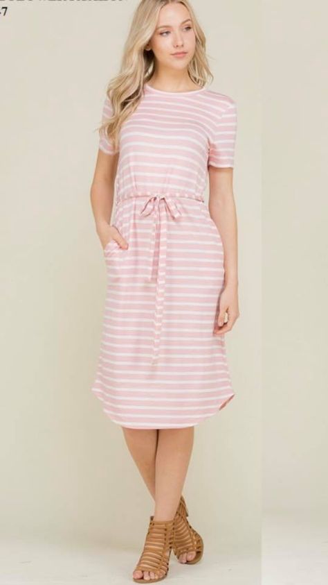 @thedarlingstyle Skirt Style. Modest Fashion. Getting Into The Spring Chic Style. Moda. Pretty Pink striped midi T-shirt dress, perfect for spring, and your closet! ;) Pretty Midi Dresses, Pink Stripe Dress, Pretty White Dresses, Teacher Fashion, Striped Tshirt, Blue Floral Midi Dress, Modest Clothes, Sports Clothes, Woman Dresses