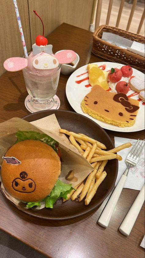 Japan Hello Kitty Cafe, Japan Cafe Food, Cute Cafe Japan, Sanrio Restaurant, Sanrio Cafe Japan, Hello Kitty Cafe Aesthetic, Kirby Cafe Japan, Cute Cafe Food, Cute Meals