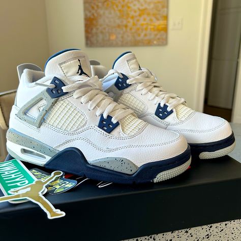 White And Navy Blue, Brand New Never Worn, Too Small Navy Blue 4s, Jordan 4 Navy Blue, Navy Blue Jordans, Cute Shoes Women, Pretty Sneakers, Crocs Fashion, Nike Shoes Air Force, Jordan 4s, Nike Fashion Shoes